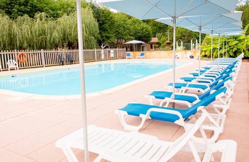 Marcillac-Saint-Quentin House | Mobile home ∙ 2 bedrooms ∙ 6 guests