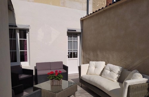Saintes Apartment | Nice studio in SAINTES
