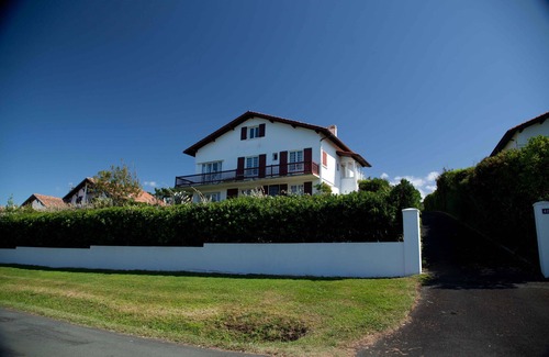 Saint-Jean-de-Luz Apartment | Ocean view, st jean de luz (64) appartment standing in villa, 7 pers