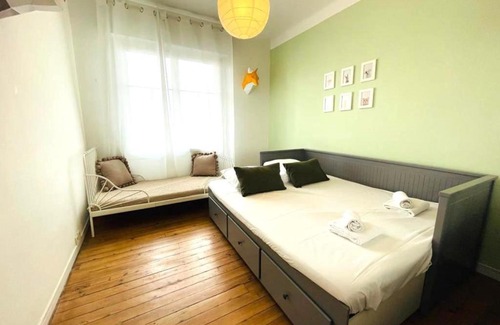 Bayonne Apartment | Perle Rare Spacious And Cozy Parking
