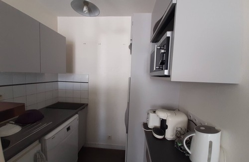 La Rochelle City Centre Apartment | Pleasant T2 excellent location near the old port secure parking, Wifi
