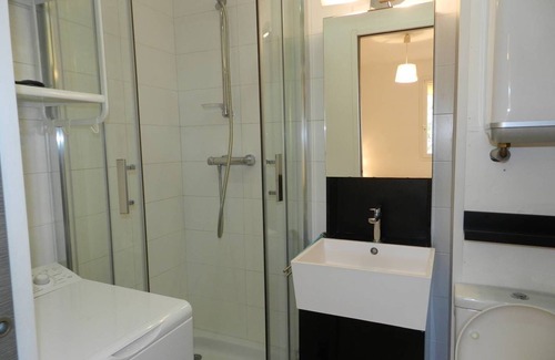 La Faviere Apartment | PROMO -15% until end of July. 2 rooms air-conditioned 4 pers. La Favière