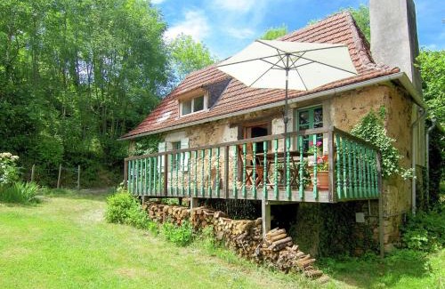 Bassin de Brive House | Quaint Cottage in Juillac with Private Garden