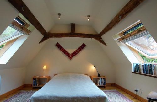 Bassin de Brive House | Quaint Cottage in Juillac with Private Garden
