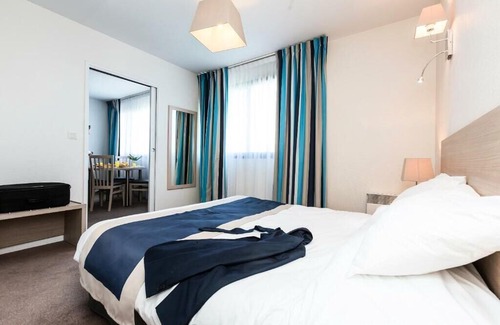 La Rochelle Apartment | Residence Odalys Archipel **** - 2 Rooms 4 People