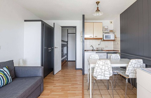 Hendaye Apartment | Rustic apartment with pool near the port and beach