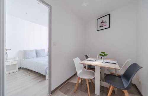 Chatellerault Apartment | Séjour Cosy - Proche Gare & Centre - Futuroscope 3