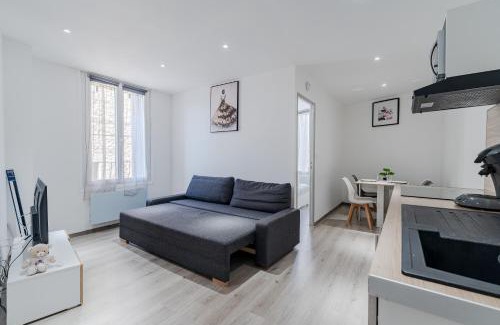 Chatellerault Apartment | Séjour Cosy - Proche Gare & Centre - Futuroscope 3