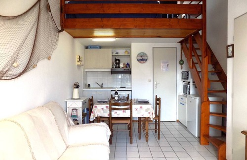 Saint-Palais-sur-Mer Apartment | Saint Palais sur Mer - SEMI-DETACHED HOLIDAY VILLA - residence BOIS SOLEIL