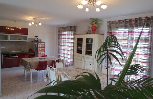 Cherveux House | Single storey house classified 3 stars with private pool