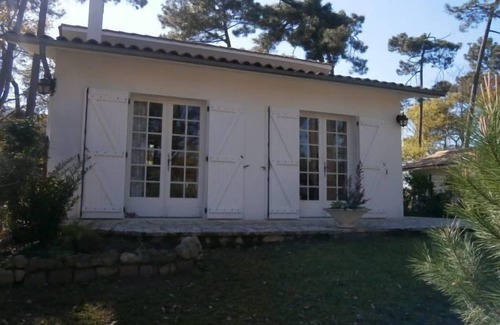 Ronce-les-Bains House | Spacious 3 bedroom villa near downtown, market and beaches