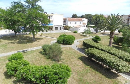 La Faviere Apartment | Studio apartment sleeps 3 BORMES LES MIMOSAS