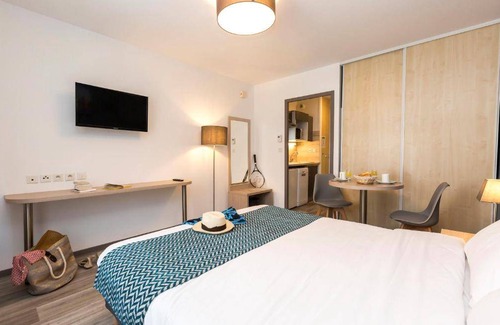 La Rochelle Apartment | Studio flat ∙ 1 bedroom ∙ 2 guests