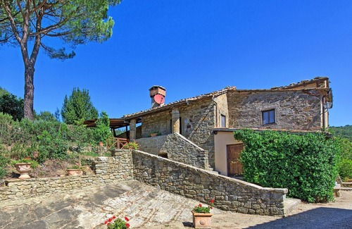 Greve in Chianti Villa | Stunning private villa for 6 guests with A/C, WIFI, private pool, TV, patio and panoramic view
