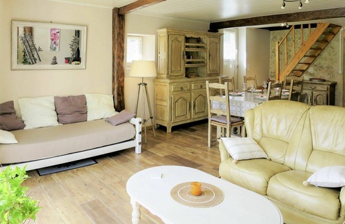 Cissac-Medoc House | Stunning private villa for 5 people with WIFI, pool, TV and terrace