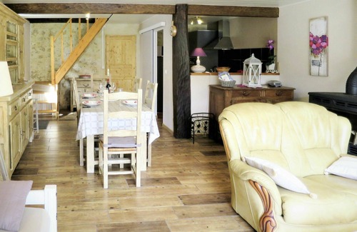 Cissac-Medoc House | Stunning private villa for 5 people with WIFI, pool, TV and terrace