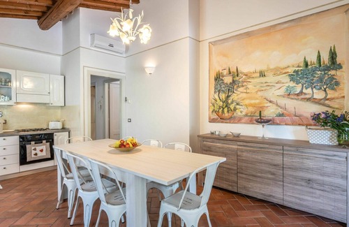 Montevarchi Villa | Stunning private villa for 12 people with WIFI, hot tub, private pool, A/C and TV