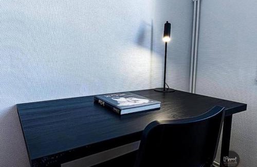 Angouleme Apartment | Suite Houmeau 3- Gare Pôle Image