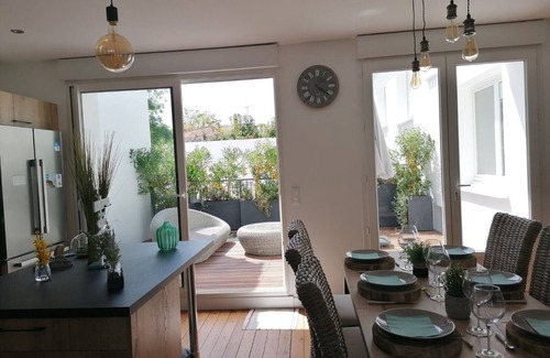 La Tremblade Apartment | Superb furnished 5*terrace, central