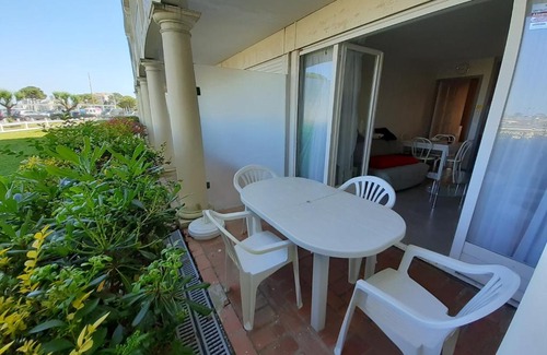 Arcachon Apartment | T2 face au port de Plaisance et plage d'Eyrac -terrasse -parking