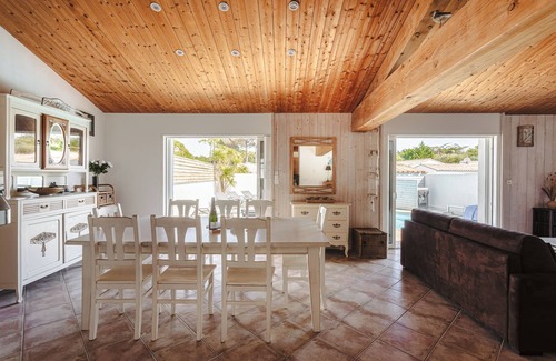 Le Bois-Plage-en-Re House | The Avocette in Bois-Plage-en-Ré: High-End Villa with Pool – Beach & Town Center