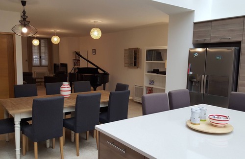 Couronne Urbaine House | Townhouse In Central Aix En Provence (Pool, A/C, Private Parking)