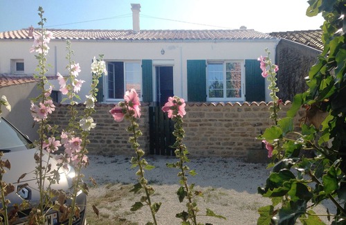 Saint-Georges-d'Oleron House | Typical WIFI house completely renovated in the heart of Vieux Chaucre