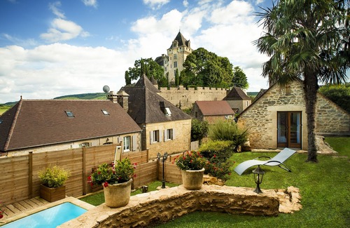 Montfort House | Typical stone house. Heated swimming pool, garden , stunning view