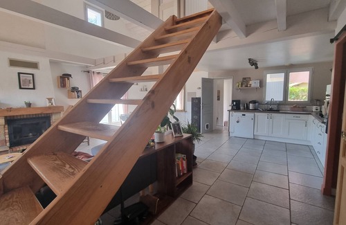 Messanges House | Vacances en Famille à L'orée de la Forêt Boucalaise. Maison à 800m du Centre
