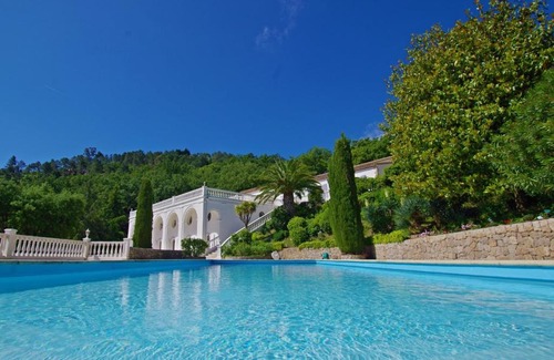 Saint-Raphael Apartment | VASTE APPARTEMENT LUXUEUX DANS DOMAINE SECURISE PISCINE