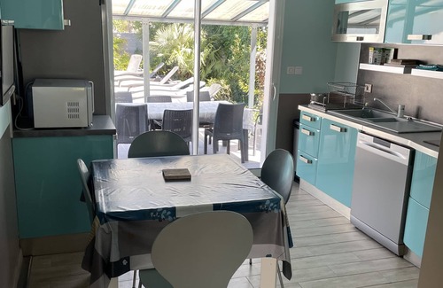 Andernos-les-Bains House | Villa 300 M Beach Bicycle Wifi Heated pool Enclosed parking Housekeeping Linen included