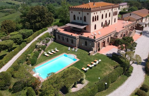 Bibbona Villa | Villa ∙ 9 bedrooms ∙ 18 guests