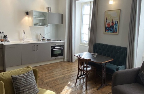 Angouleme Apartment | Villa Cote Plateau