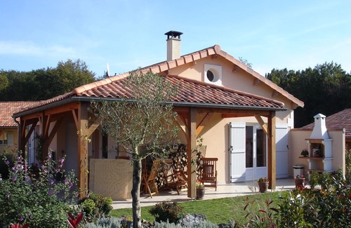Les Forges Villa | Villa in France with Garden & Barbecue