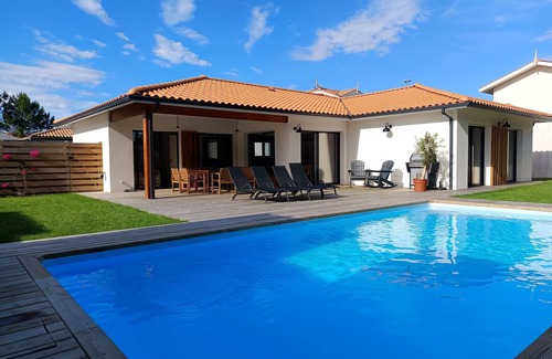 Mimizan-Plage Villa | Villa with heated pool on the beach