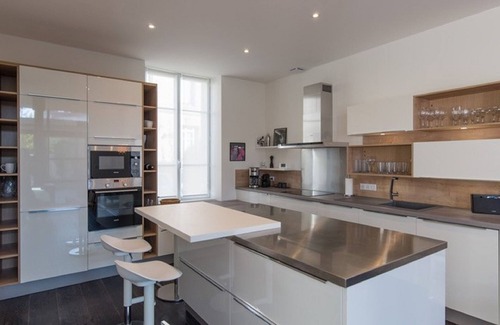 La Rochelle House | Villa with pool just a few minutes' walk from the beach and the Old Port