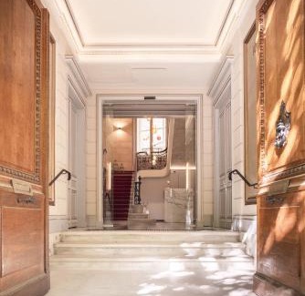 Hotel de Ville - Quinconces Hotel | Villas Foch Boutique Hotel & Spa Bordeaux