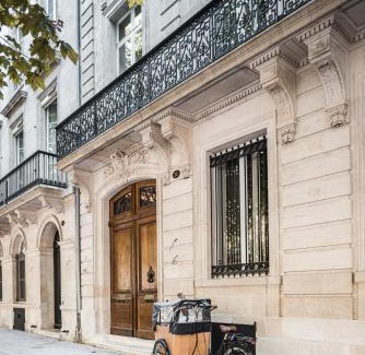 Hotel de Ville - Quinconces Hotel | Villas Foch Boutique Hotel & Spa Bordeaux