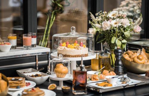 Hotel de Ville - Quinconces Hotel | Villas Foch Boutique Hotel & Spa Bordeaux