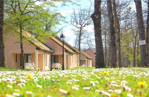 Sorges-et-Ligueux-en-Perigord Apartment | VVF Villages The Parc des Chênes *** - 3 Rooms 4 People