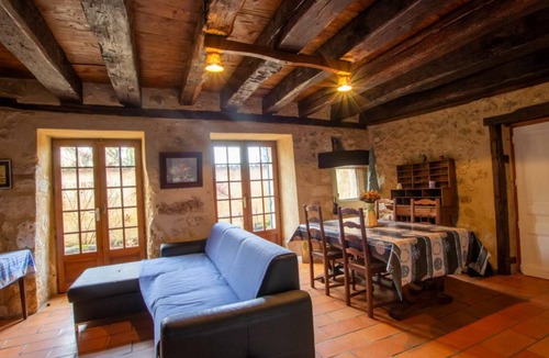 Saint-Front-la-Riviere Cottage | 100 m² Cabin ∙ 2 bedrooms ∙ 6 guests