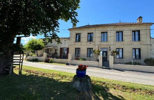 Berson Bed & Breakfast | 100 m² Bed and breakfast ∙ 3 bedrooms ∙ 6 guests