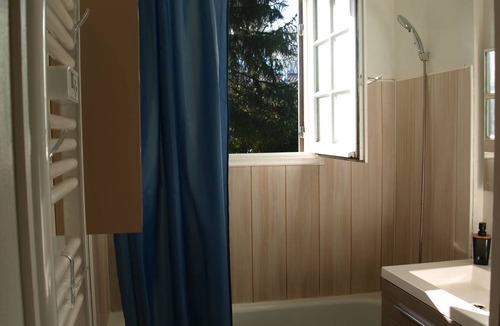 Saint-Laurent-de-Medoc House | 100 m² House ∙ 3 bedrooms ∙ 6 guests
