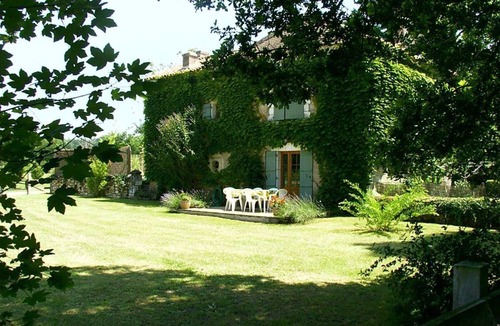 Saint-Pierre-de-Cole House | 100 m² House ∙ 3 bedrooms ∙ 6 guests