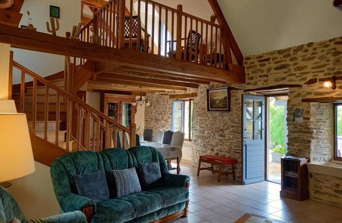 Allassac House | 100 m² Gîte ∙ 2 bedrooms ∙ 4 guests