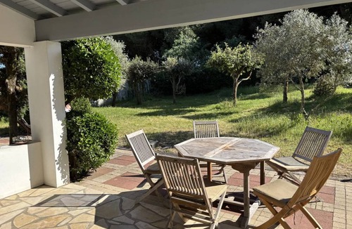 Sainte-Marie-de-Re House | 100 m² House ∙ 3 bedrooms ∙ 5 guests