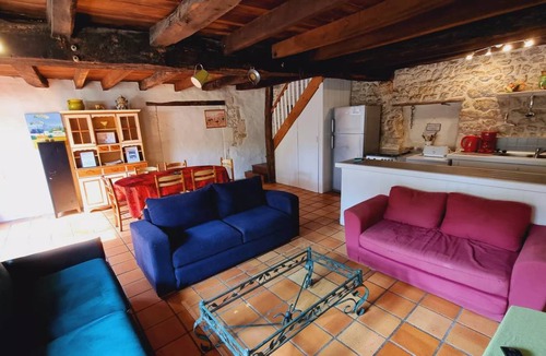 Saint-Just-Luzac House | 100 m² House ∙ 3 bedrooms ∙ 6 guests