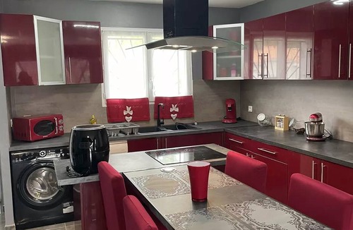 Laruscade House | 100 m² House ∙ 3 bedrooms ∙ 6 guests