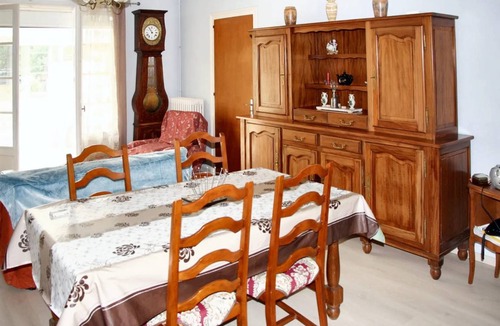 Montbron House | 100 m² House ∙ 3 bedrooms ∙ 5 guests