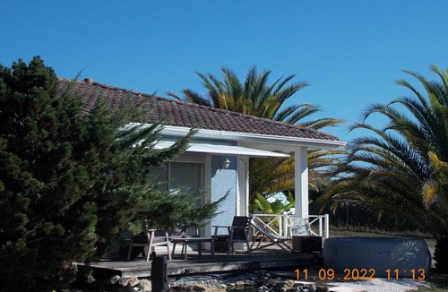 Angoume House | 100 m² House ∙ 3 bedrooms ∙ 6 guests